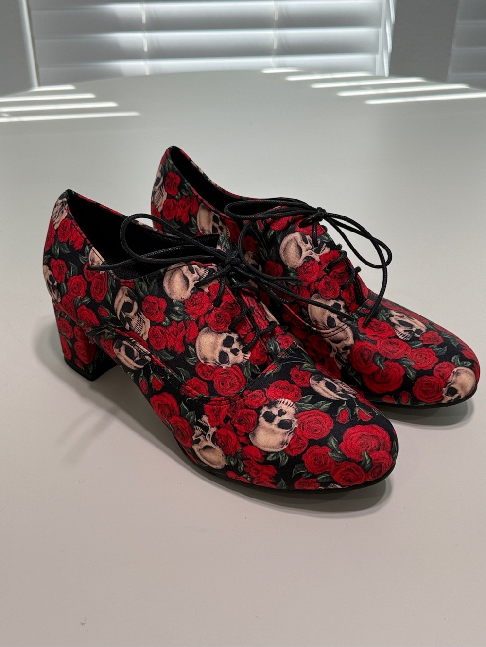Lace-Up Block Heel Shoes in Red Rose & Skull Print